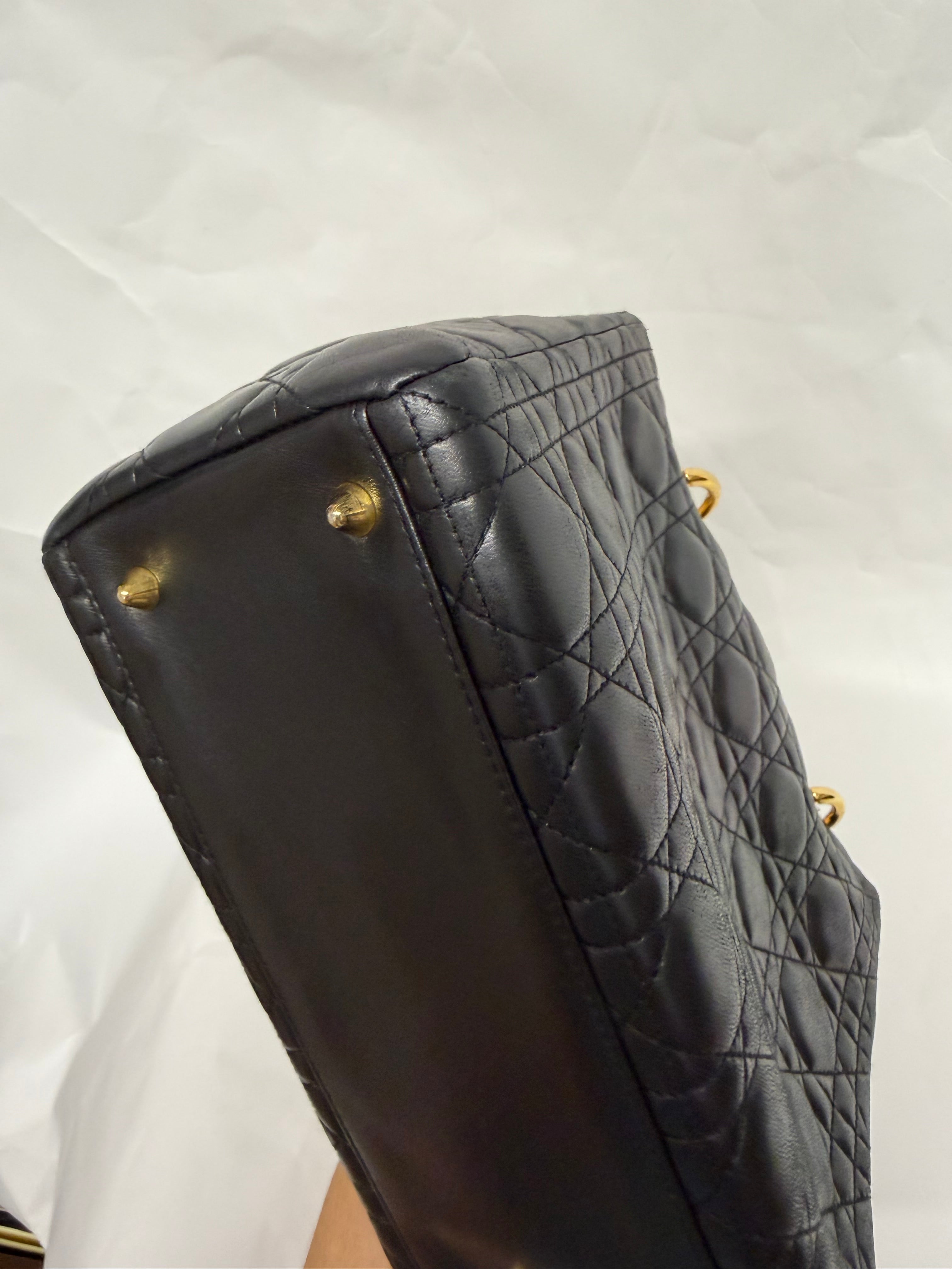 Christian Dior Lady Dior Medium | Lambskin Negro Gold