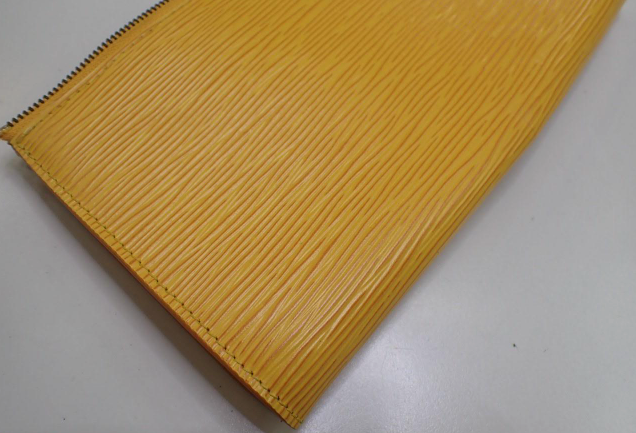 LV Epi Amarillo Pochette Tassili Yellow