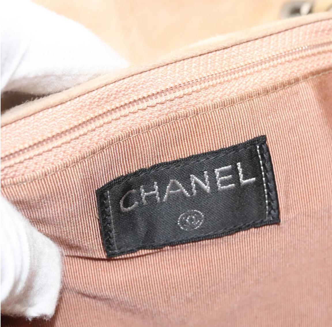 Chanel Chocolate Bar en Ante Beige