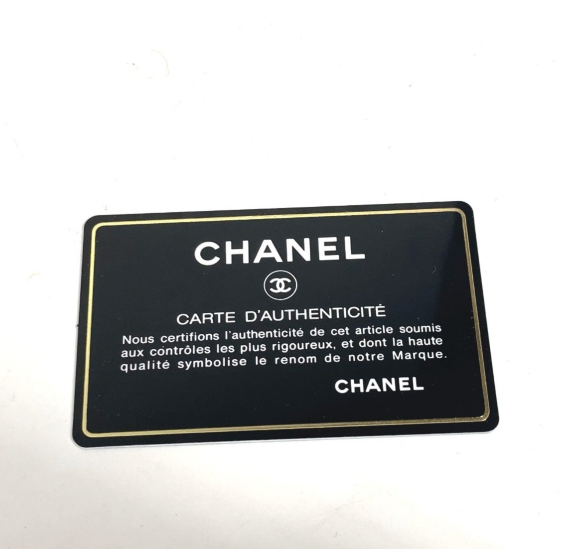 Chanel Single Flap Rojo en Cuero con Broche Plateado y Charms Exclusivos