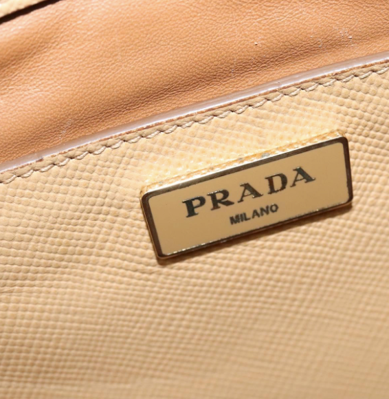 Prada tote bag en piel beige con bandolera