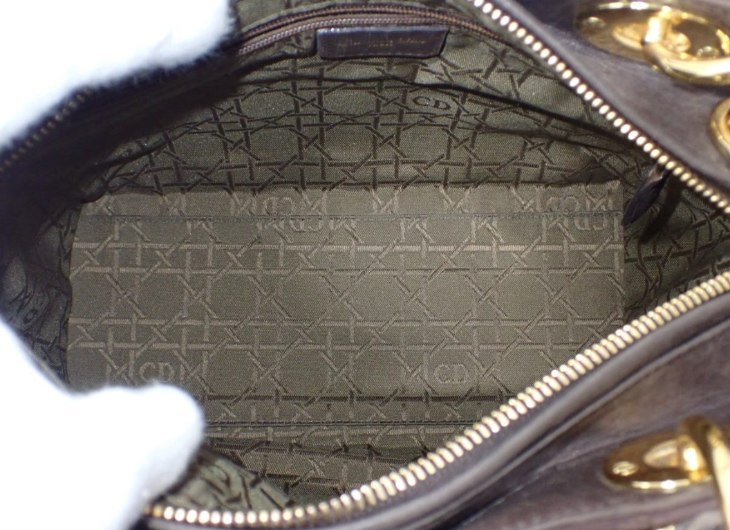 Lady Dior Mediano en Ante Marrón con Bandolera