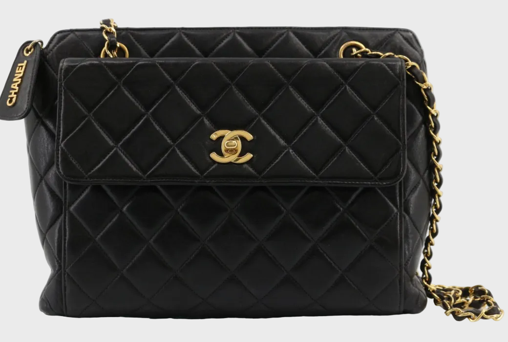 Chanel matelassé turn lock negro piel cordero cadena de hombro