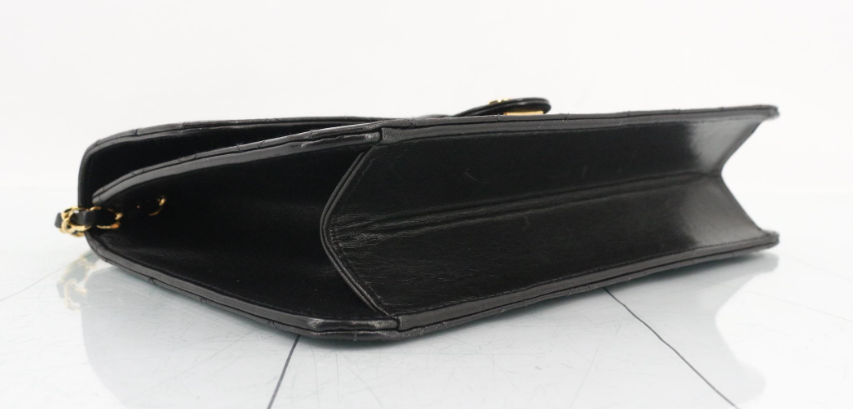 Chanel single flap matelassé 25 rojo con cadena dorada – serie 5 (1997-1999)