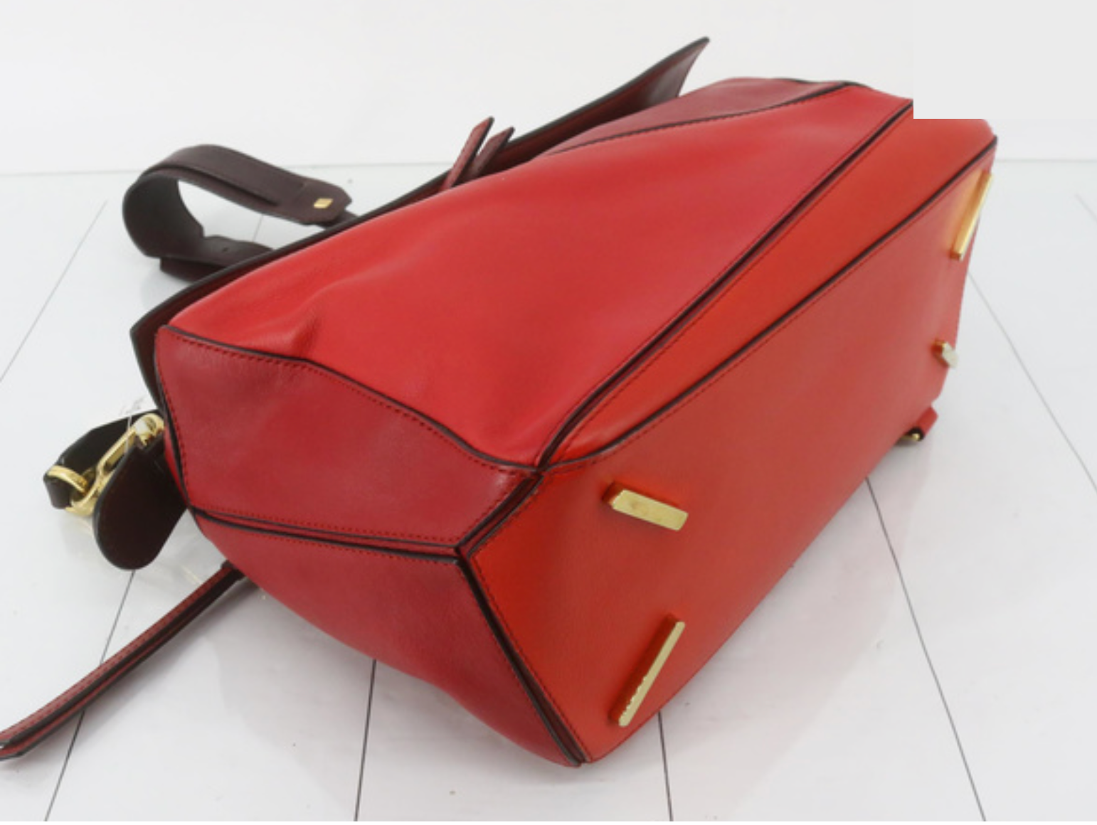 Bolso Loewe Puzzle Mediano en Tonos Rojos y Granates