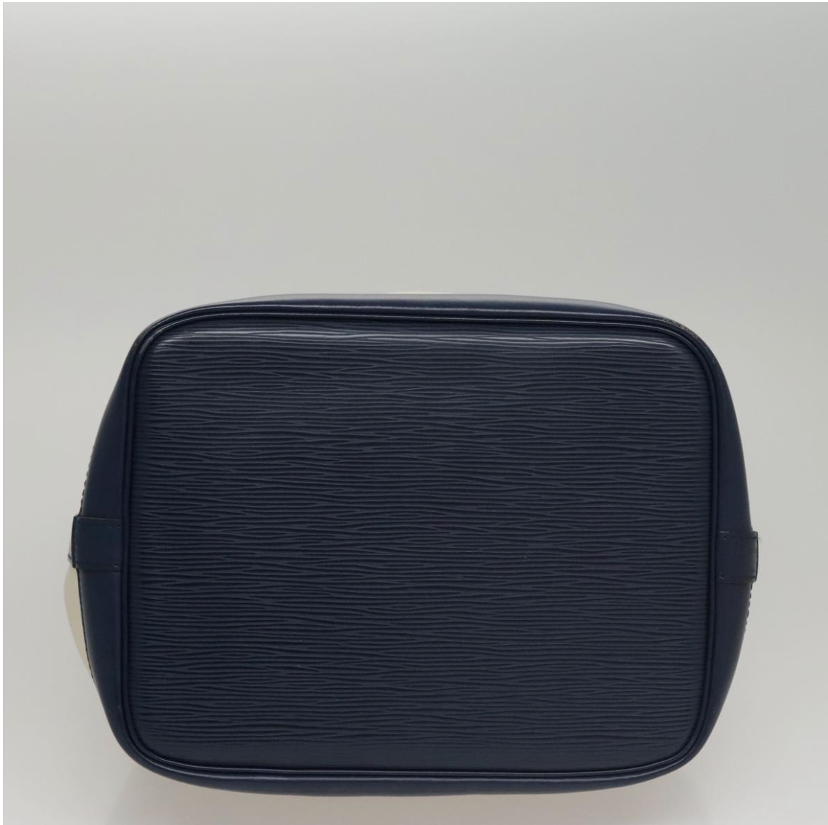 LV Petit Noé en piel Epi bicolor Ivory y negro - edición especial