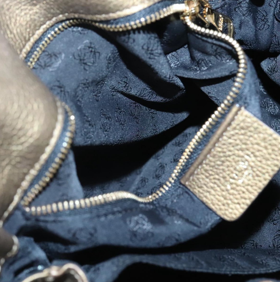Loewe Flamenco Medium en piel gold