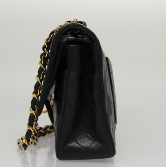 Chanel Timeless Classic Double Flap Bag en piel negra