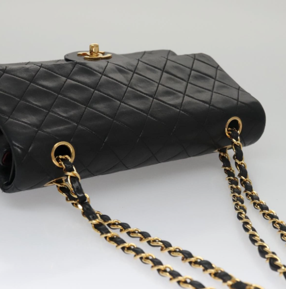 Chanel Timeless Classic Double Flap Bag en piel negra