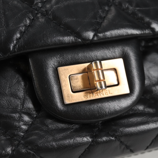 Chanel Reissue 2.55 Flap Bag en piel de becerro negra 2019