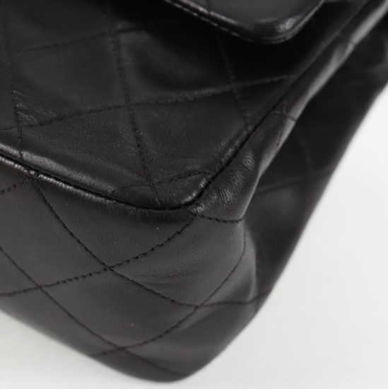 Chanel Timeless Doble Flap 25 cm en piel de cordero negra