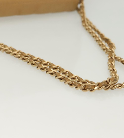 CHANEL Chocolate Bar Acordeón Flap Bag Talla M en piel beige