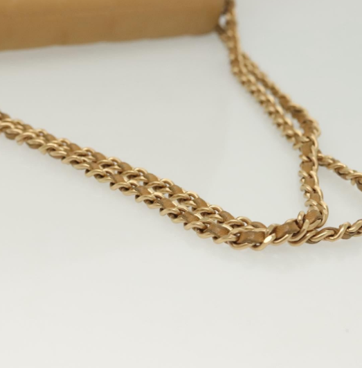 CHANEL Chocolate Bar Acordeón Flap Bag Talla M en piel beige