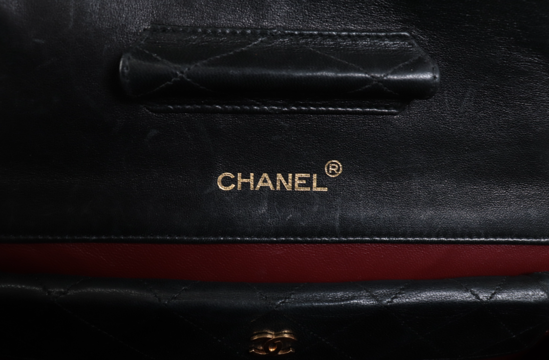Chanel Timeless Single Flap Vintage con cartera
