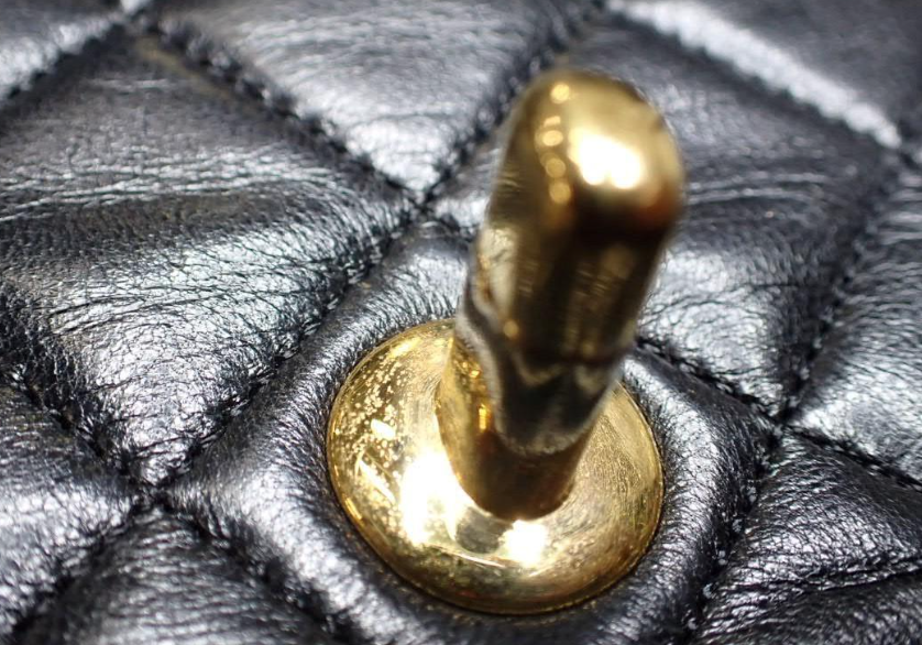 Chanel Timeless Single Flap Vintage con cartera