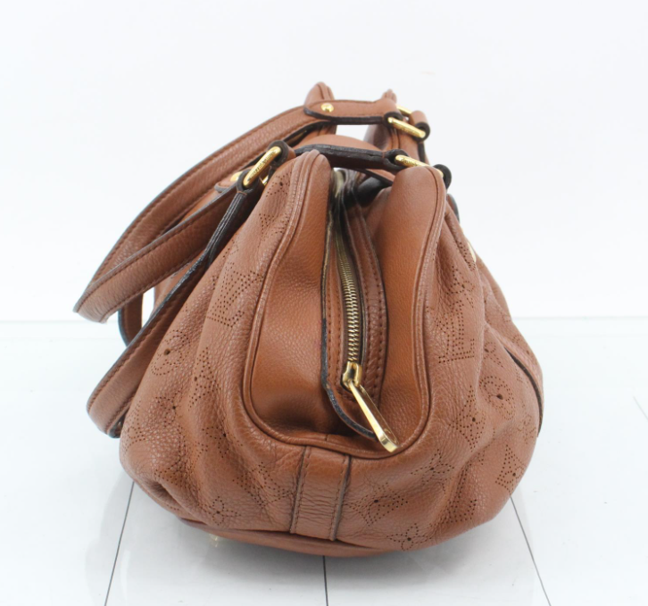 Louis Vuitton Mahina Lunar PM en piel perforada color Marrón