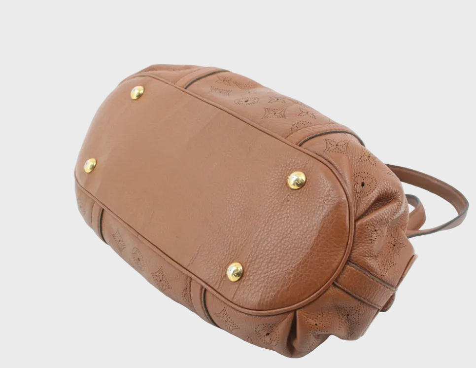 Louis Vuitton Mahina Lunar PM en piel perforada color Marrón