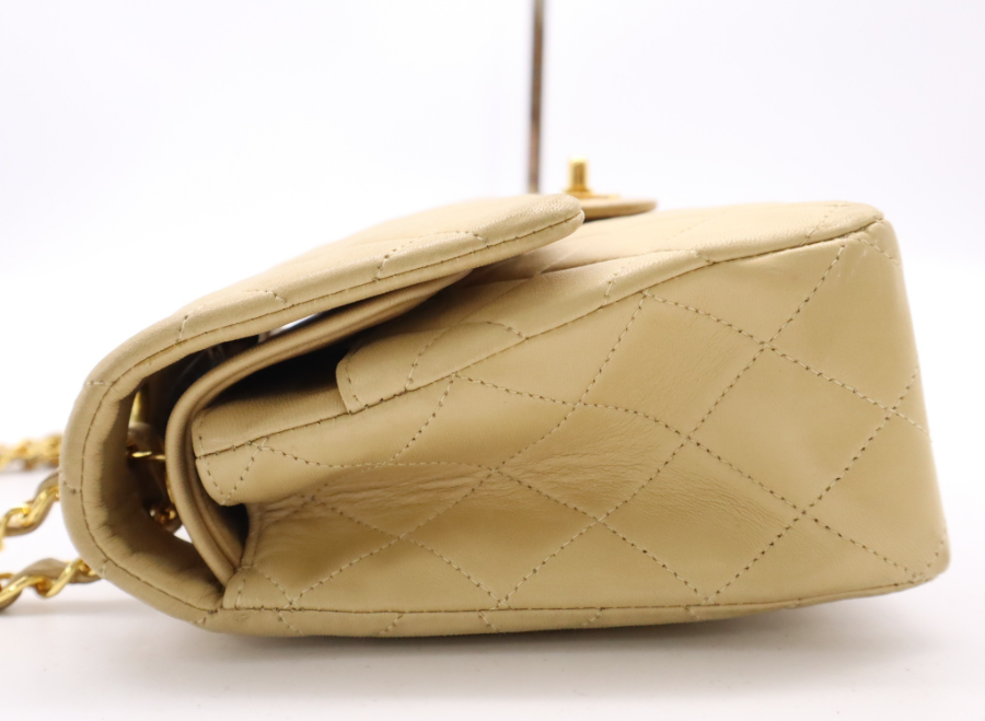 CHANEL Timeless 25 Double Flap Beige Lambskin – Serie 2 (1991-1994)