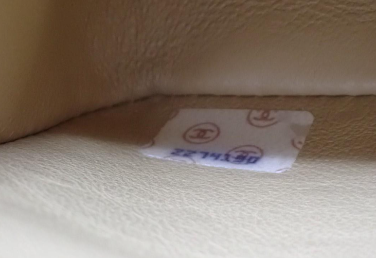 CHANEL Timeless 25 Double Flap Beige Lambskin – Serie 2 (1991-1994)