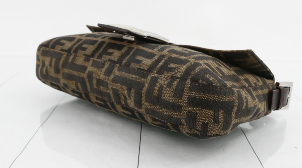 Fendi Baguette Zucca FF Marrón clasico