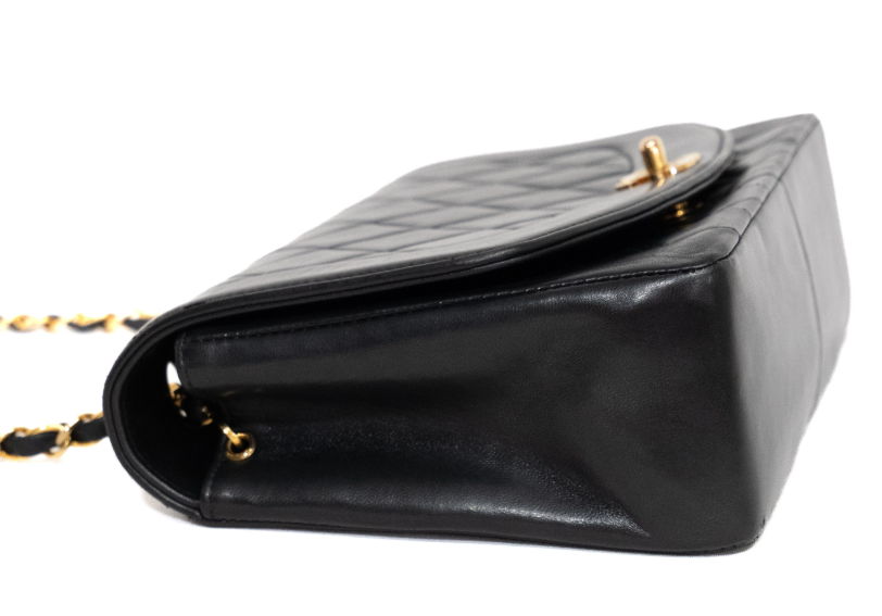 Chanel timeless 25 diana negro en piel de cordero serie 4