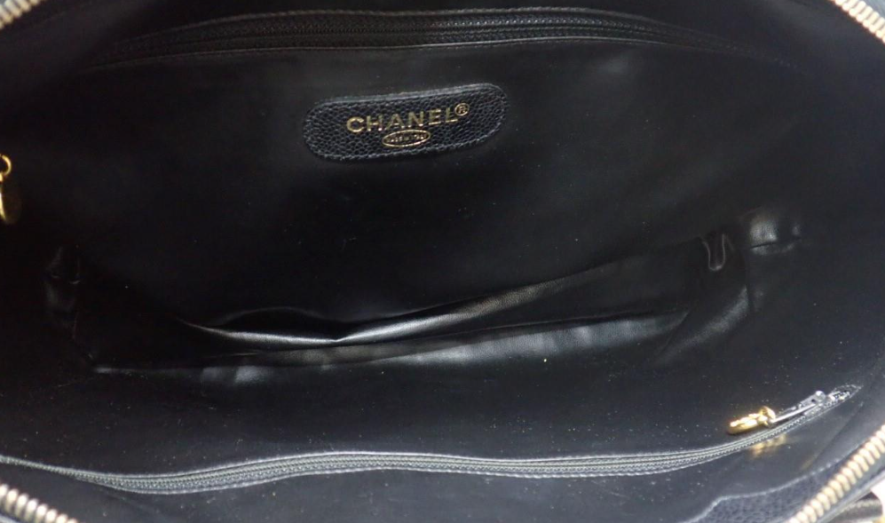 Chanel Caviar Tote Vintage | Logo Grande Turn Lock · Serie 2