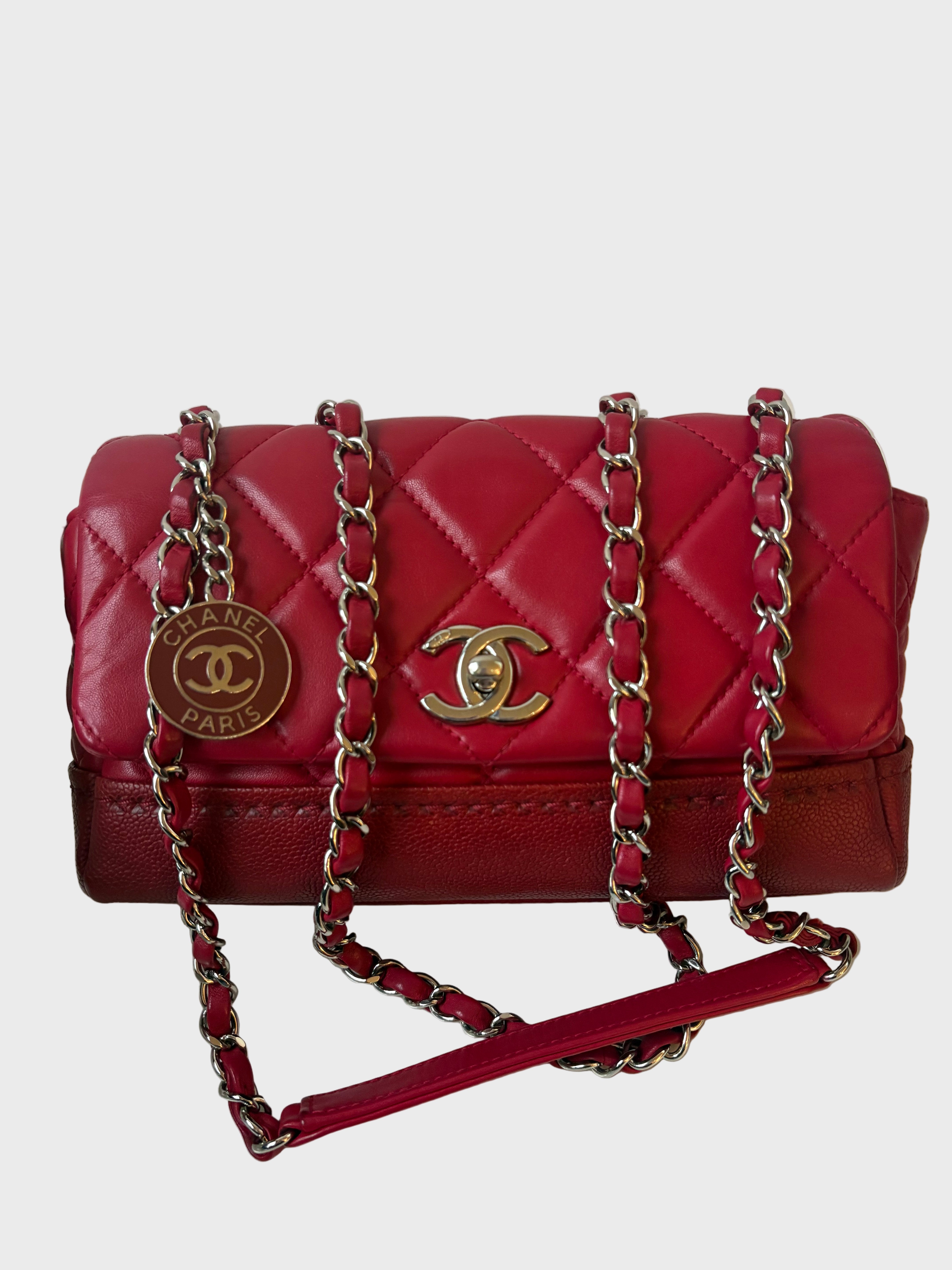 Chanel Mini Flap Medallion Charm rojo -  Métiers d’Art Paris–Rome 2015