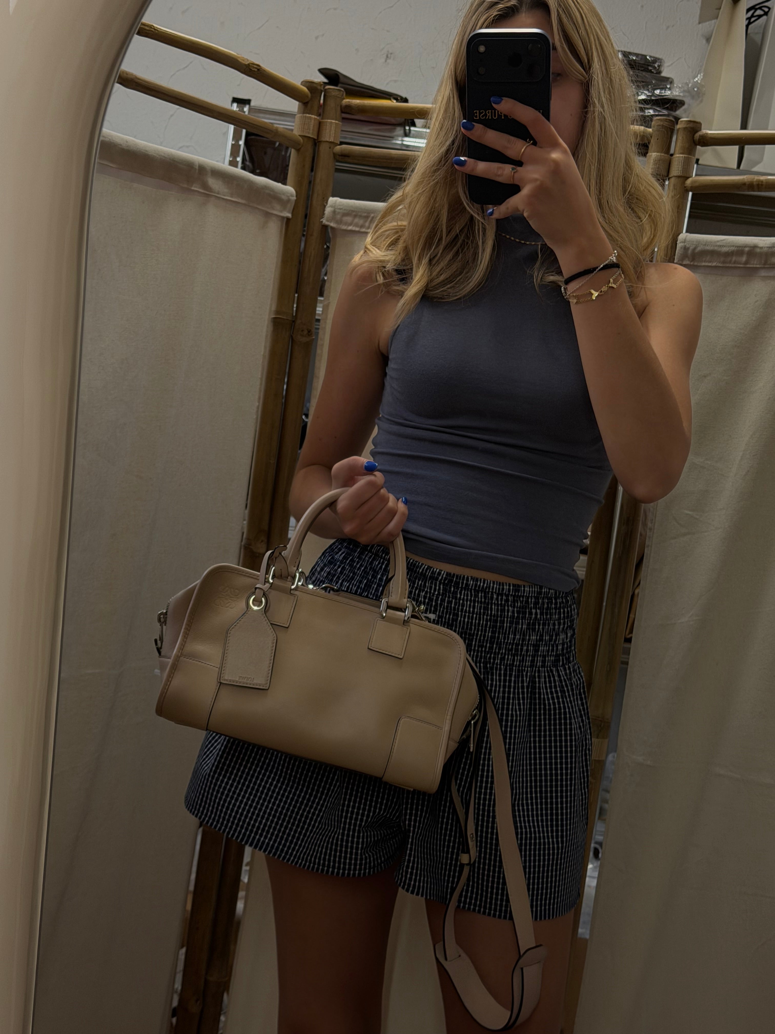 Loewe Amazona 28 beige arena con bandolera