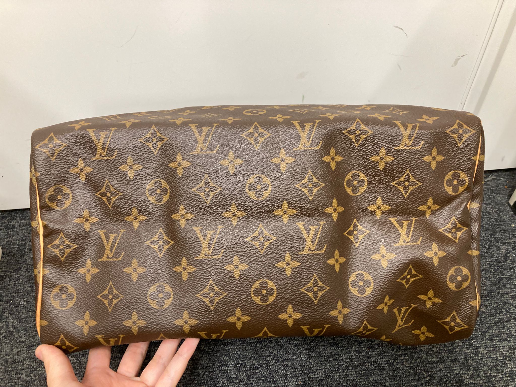 Louis Vuitton speedy 35 canvas monogram
