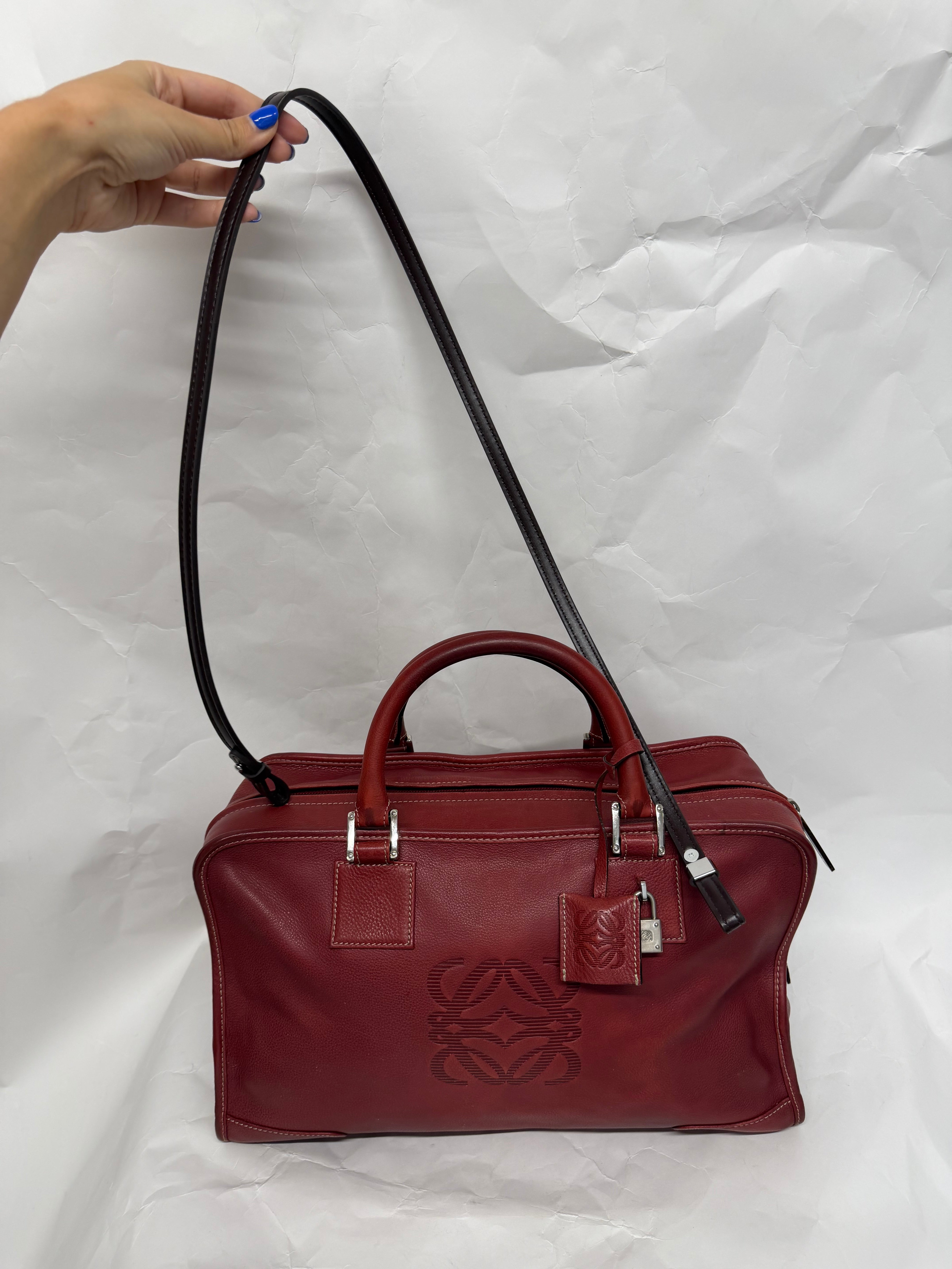 Loewe Amazona 36 | Piel Rojo Burdeos