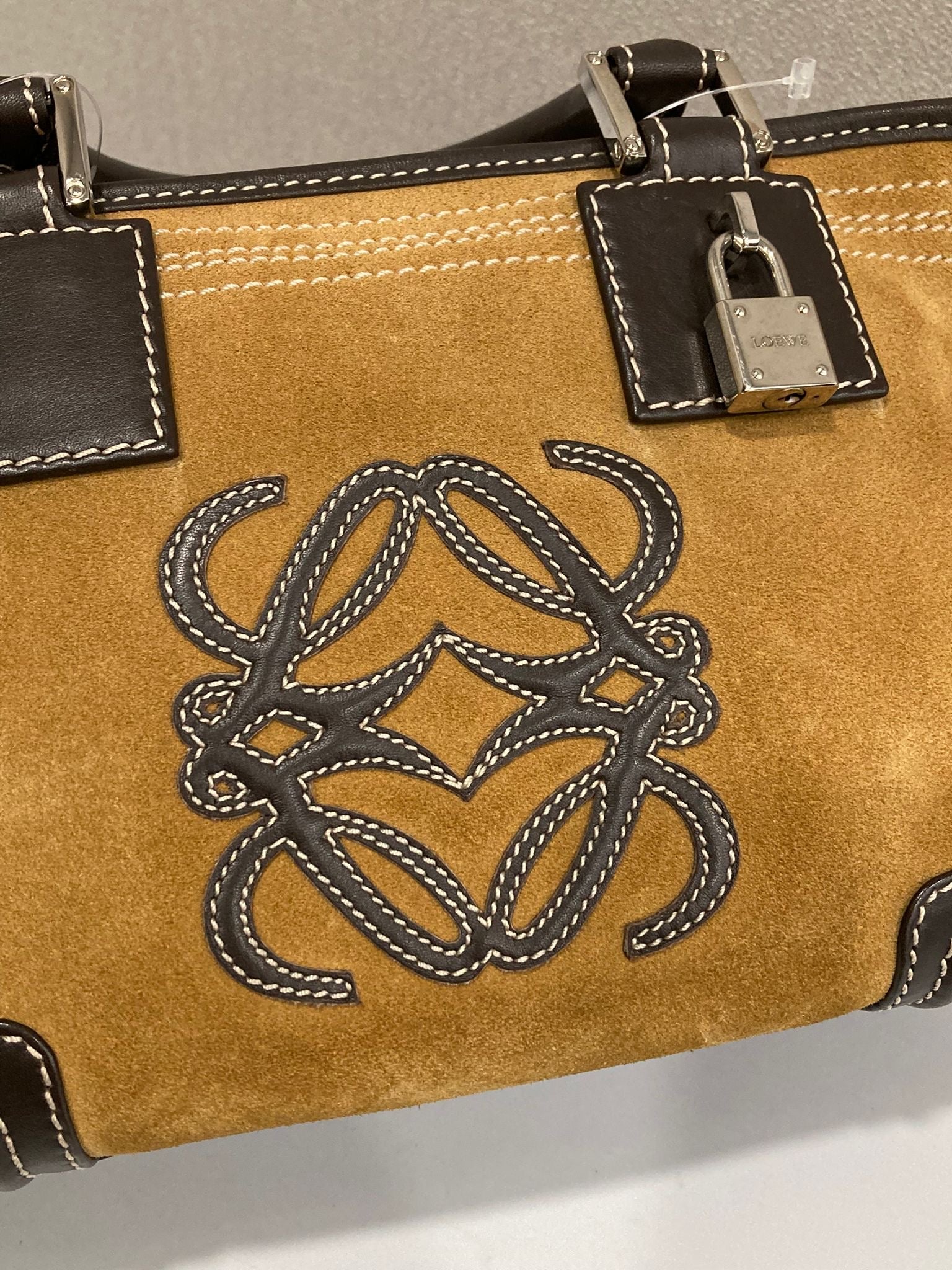 Loewe Amazona 28 Ante oro y Piel Camel/Marrón