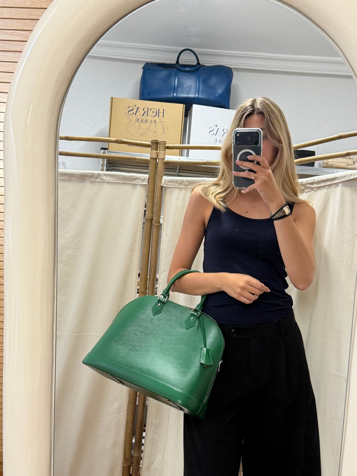 Louis Vuitton Alma GM Piel Epi Verde