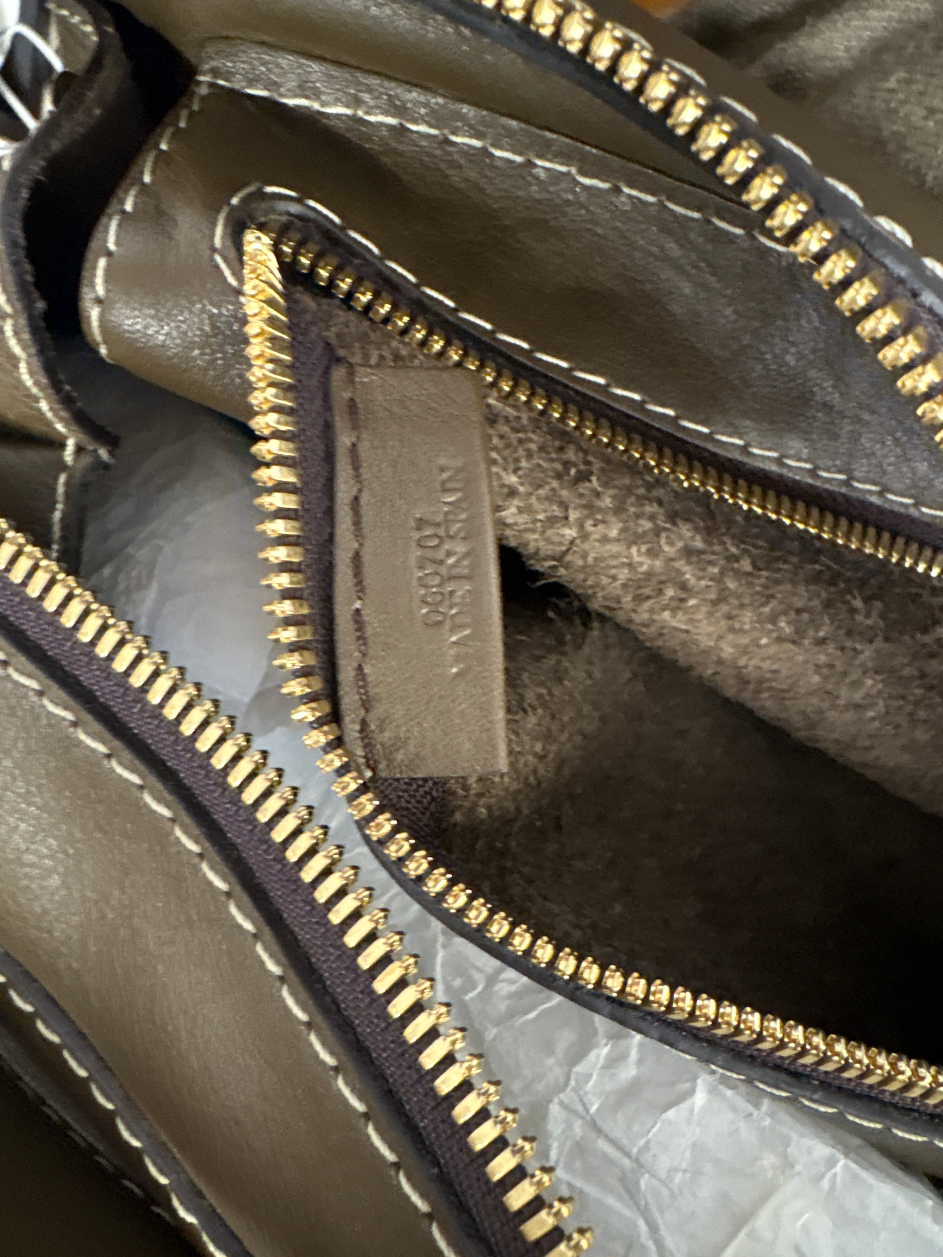 Loewe bowling en piel taupe oscuro