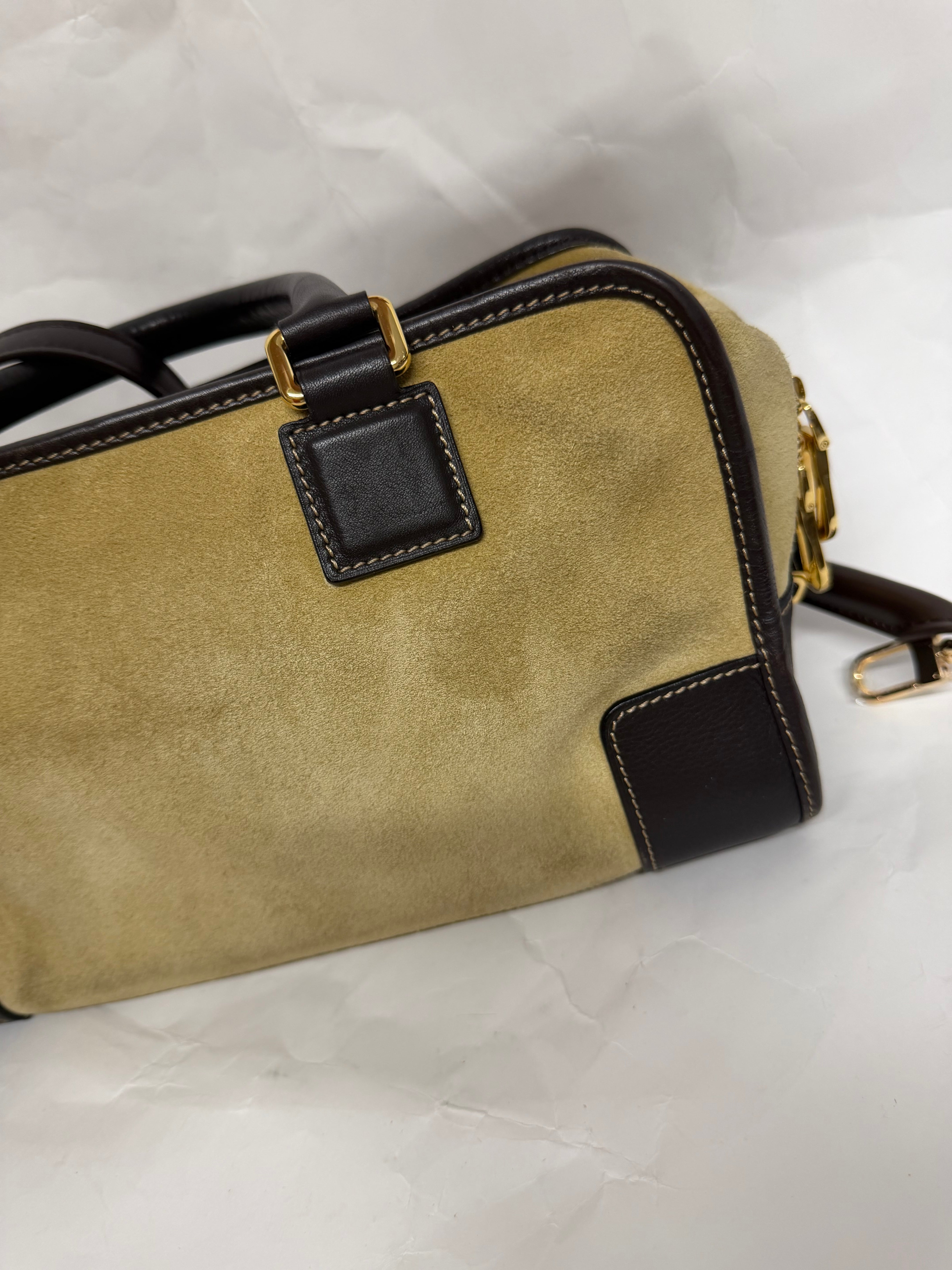 Loewe Amazona 30 ante oro marrón