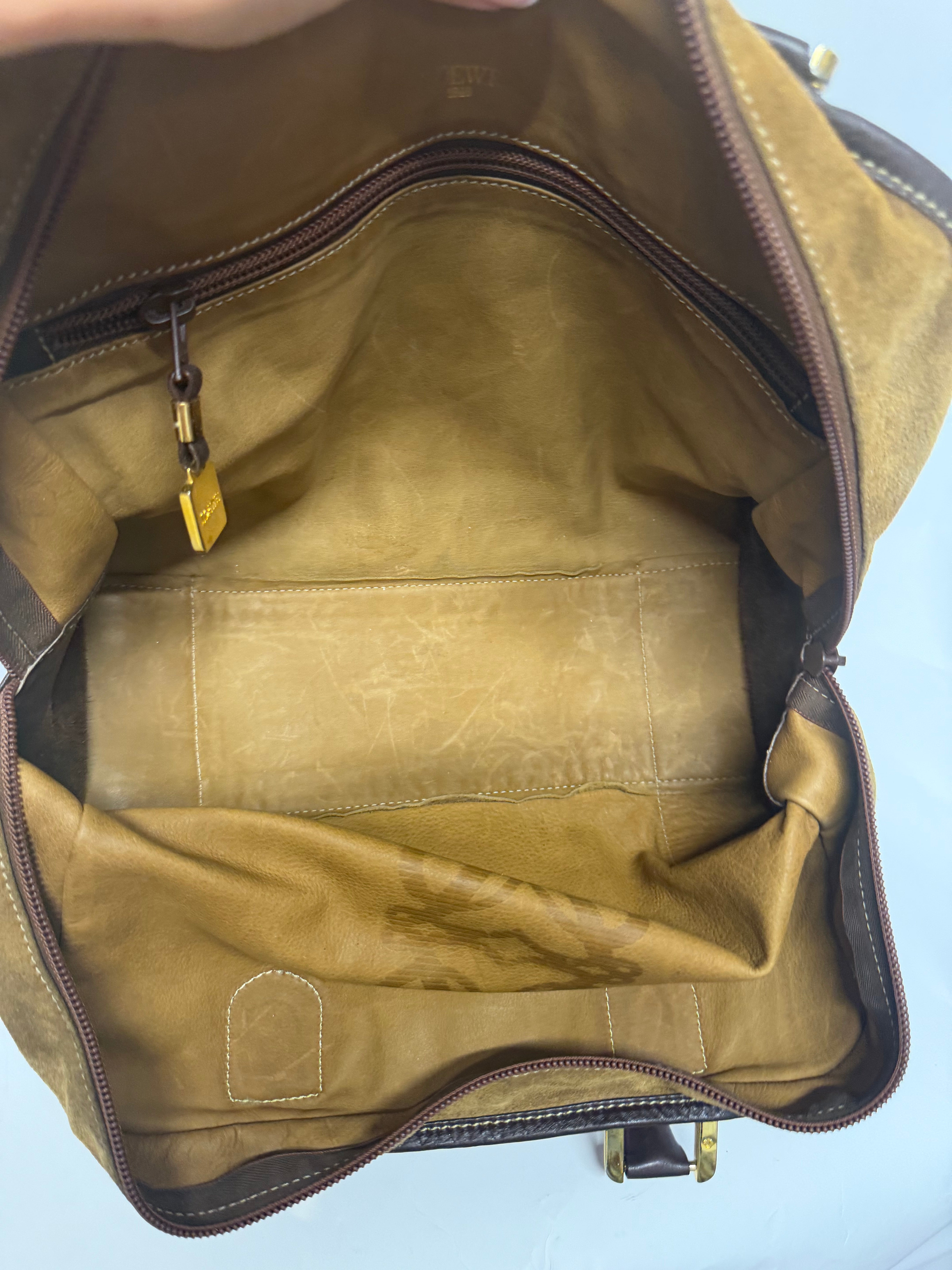 Loewe Amazona 32 Vintage Ante Oro
