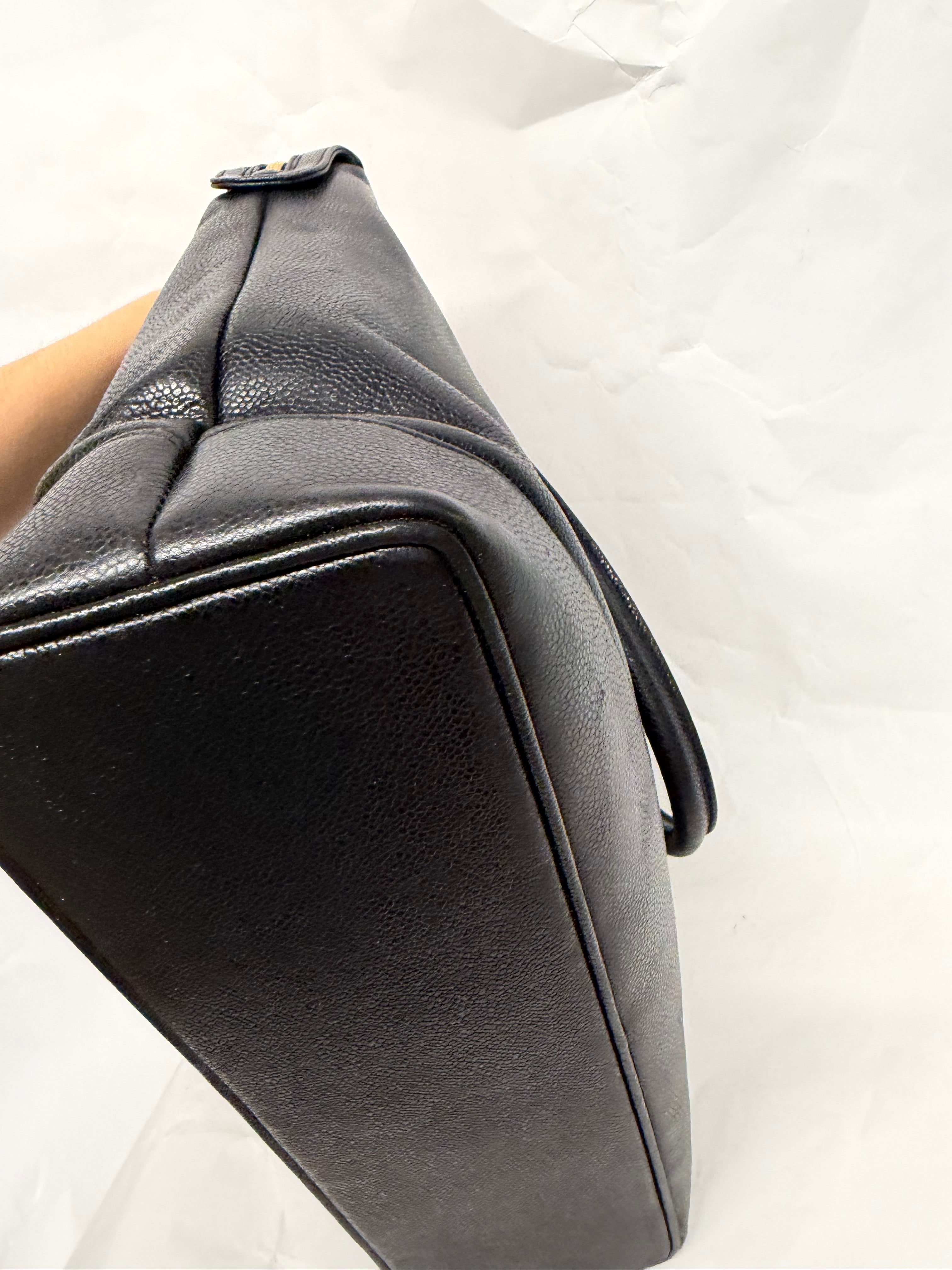 Chanel Caviar Tote Vintage | Logo Grande Turn Lock · Serie 2