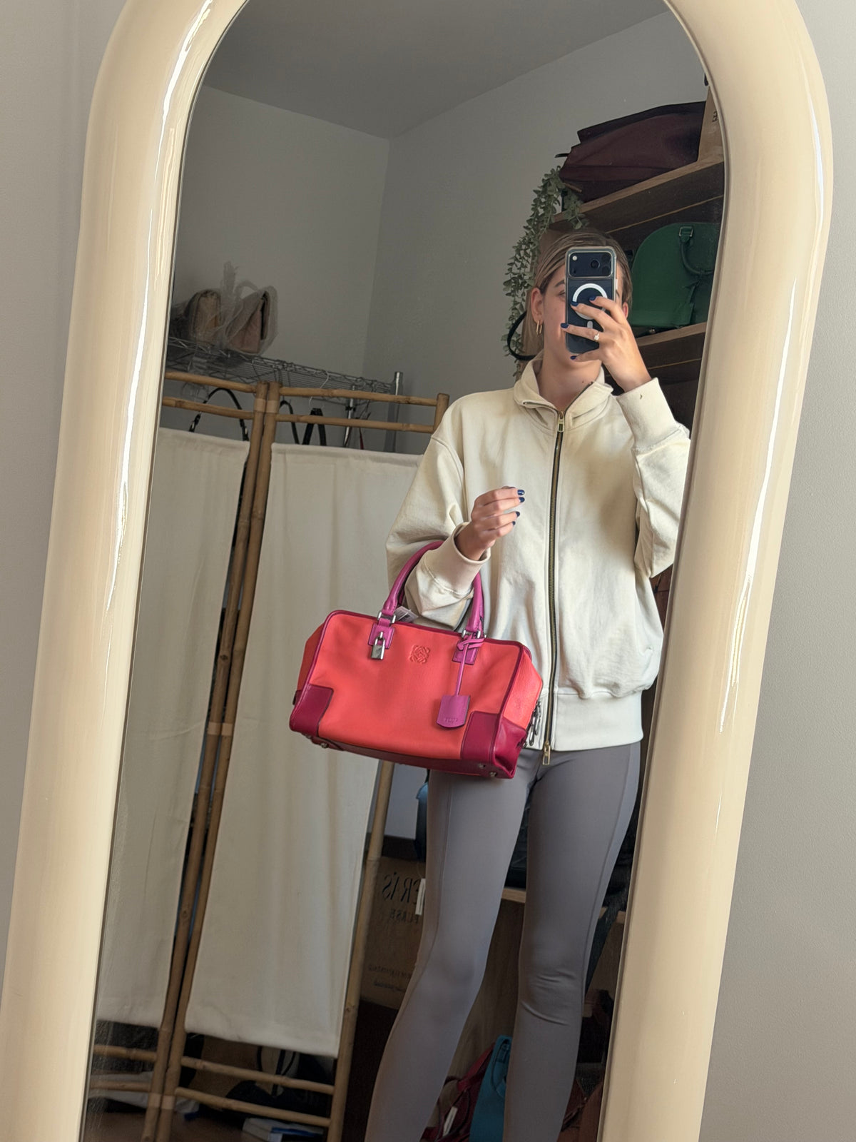 Loewe Amazona 36 Piel de Cabra Tricolor Coral, Rosa y Rojo