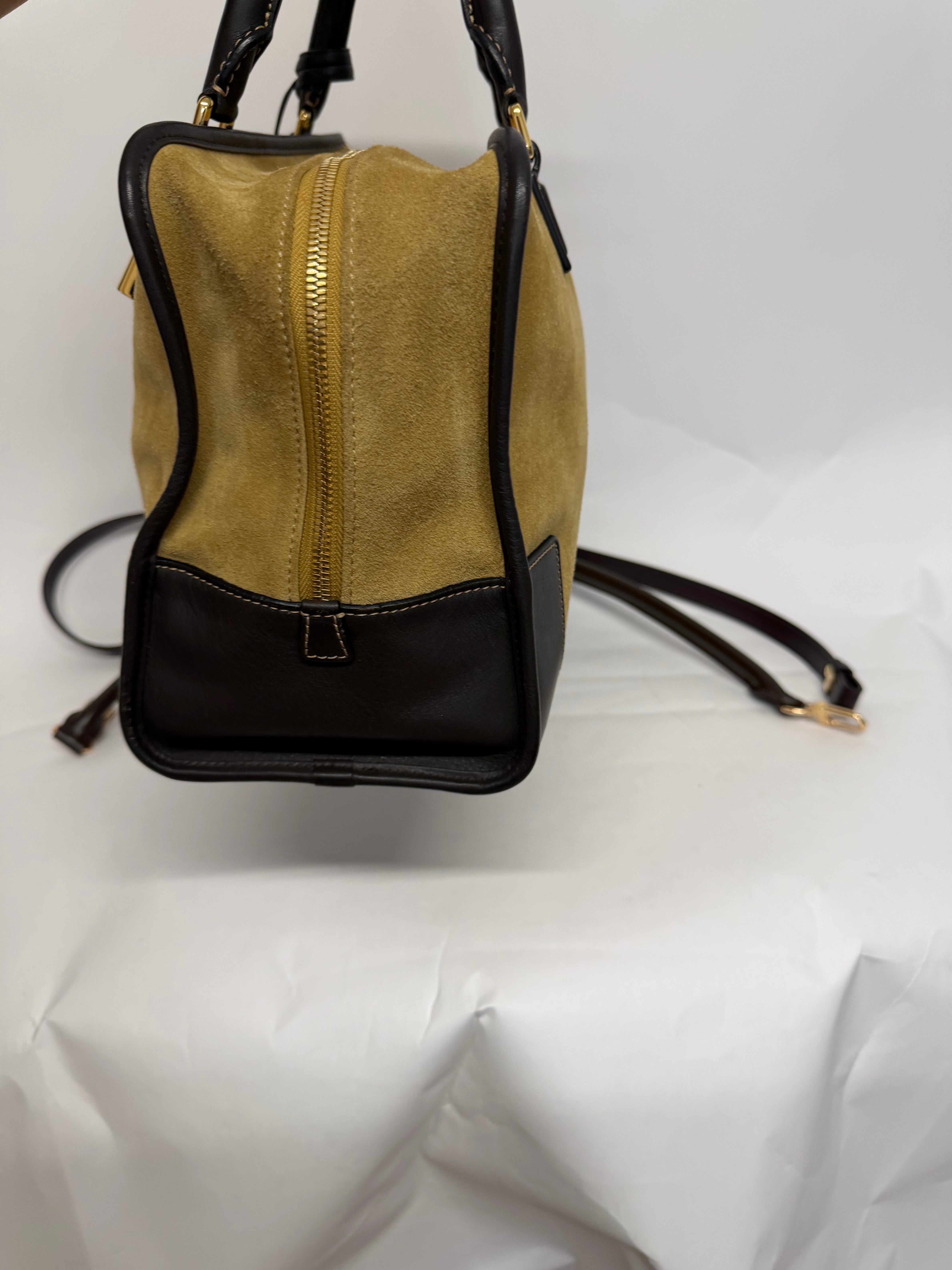 Loewe Amazona 36 Ante Oro — Modelo Nuevo
