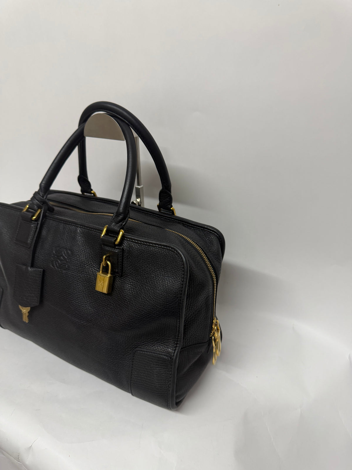 Loewe Amazona Negra Herrajes Dorados