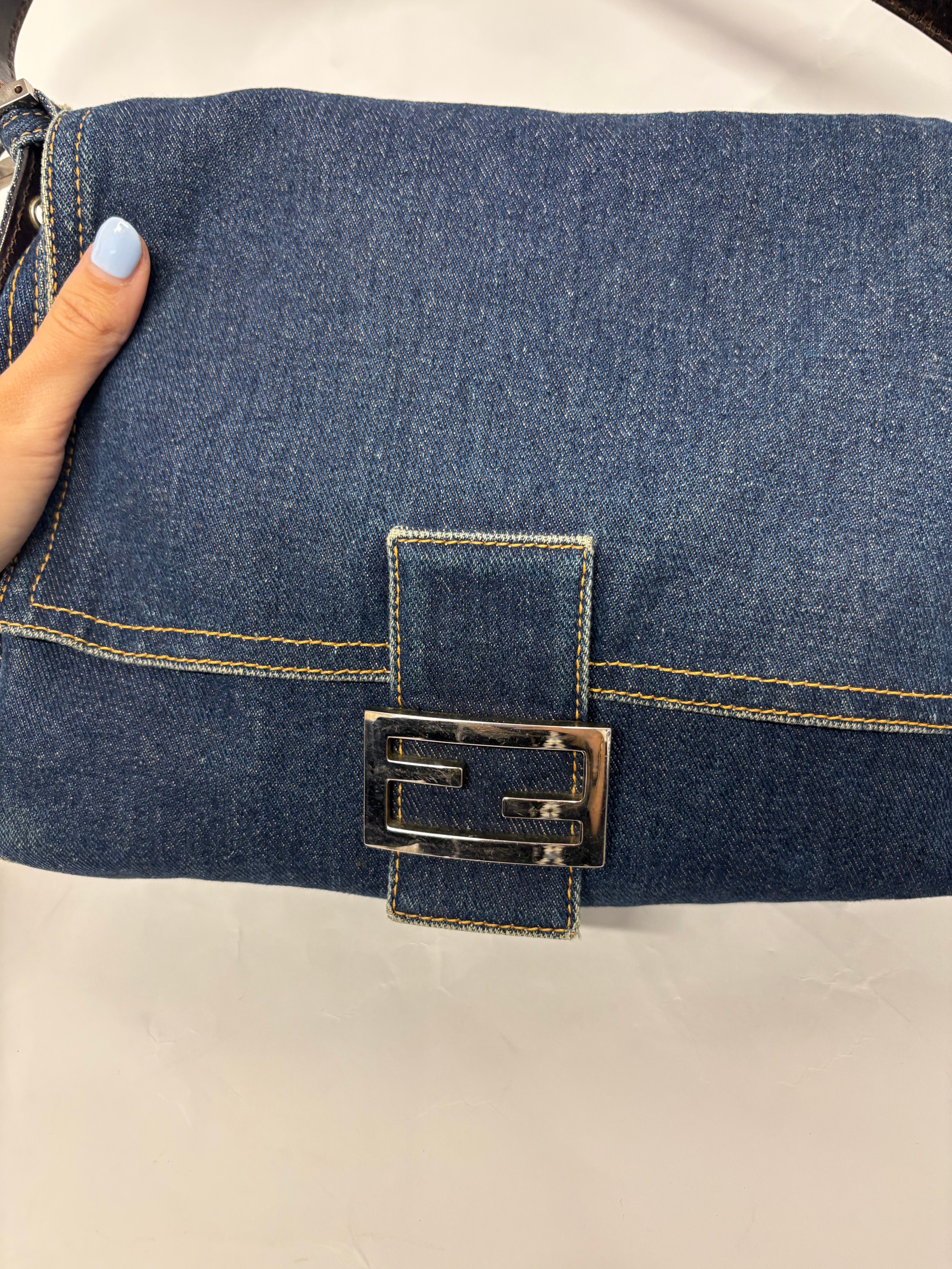 Fendi Mamma Baguette Denim - Icono Vintage