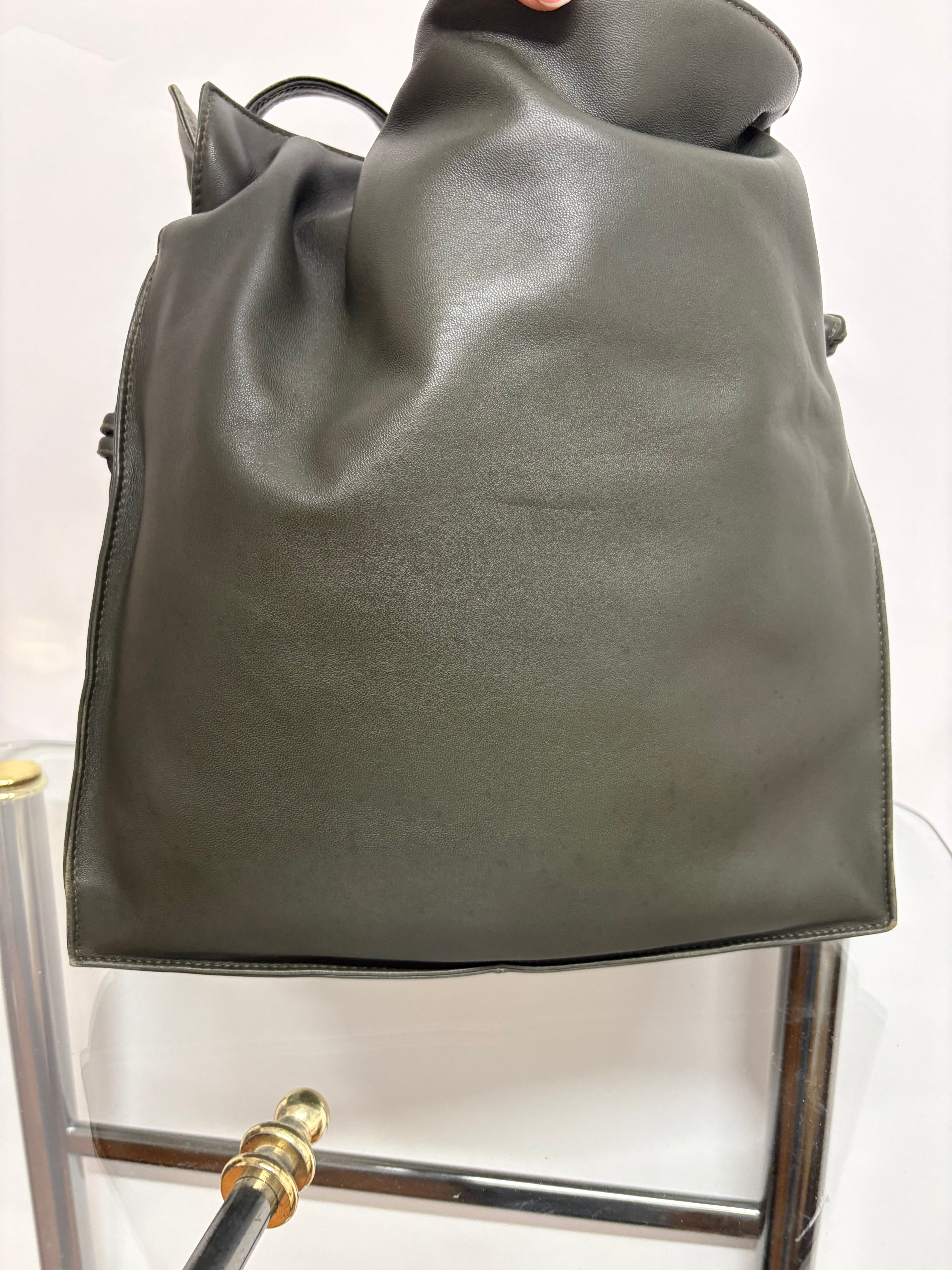 Loewe Flamenco Mediano Vintage Verde Oliva