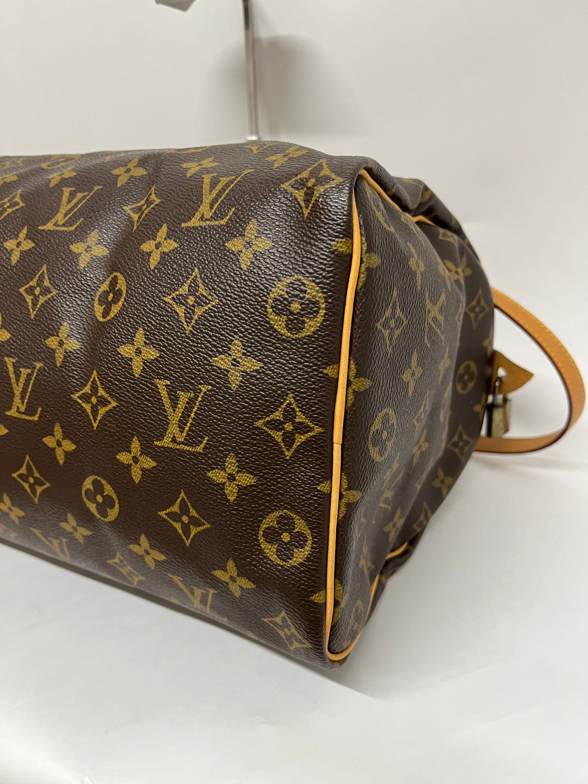 Louis Vuitton Speedy 35 Lona Monogram