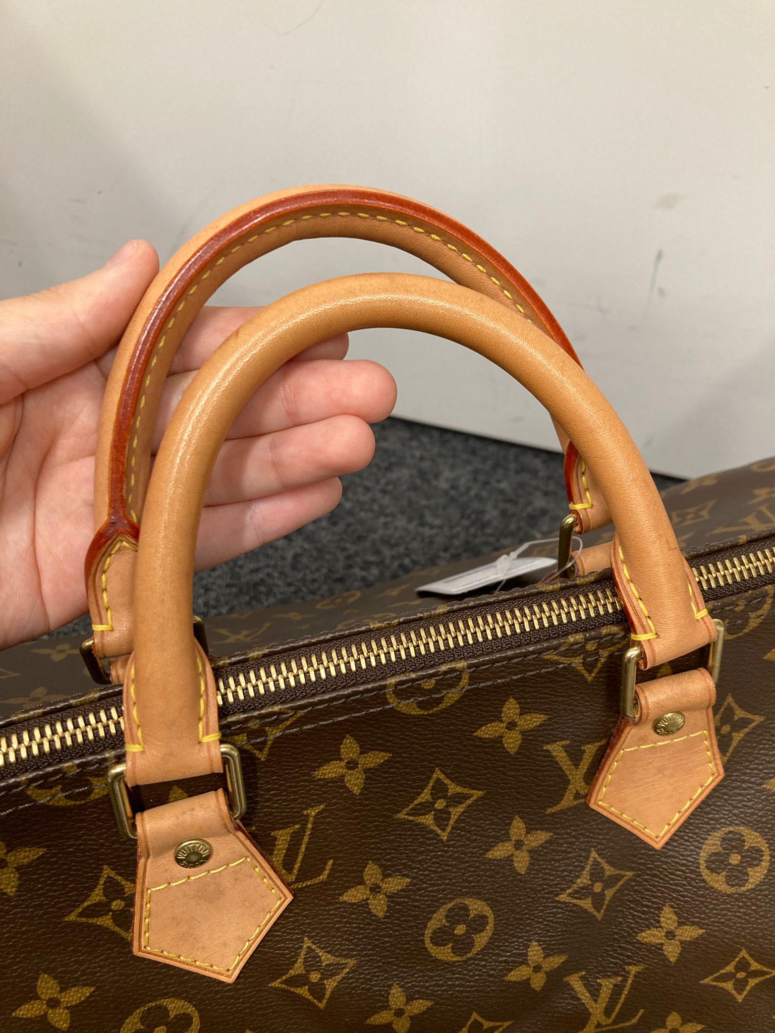 Louis Vuitton speedy 35 canvas monogram