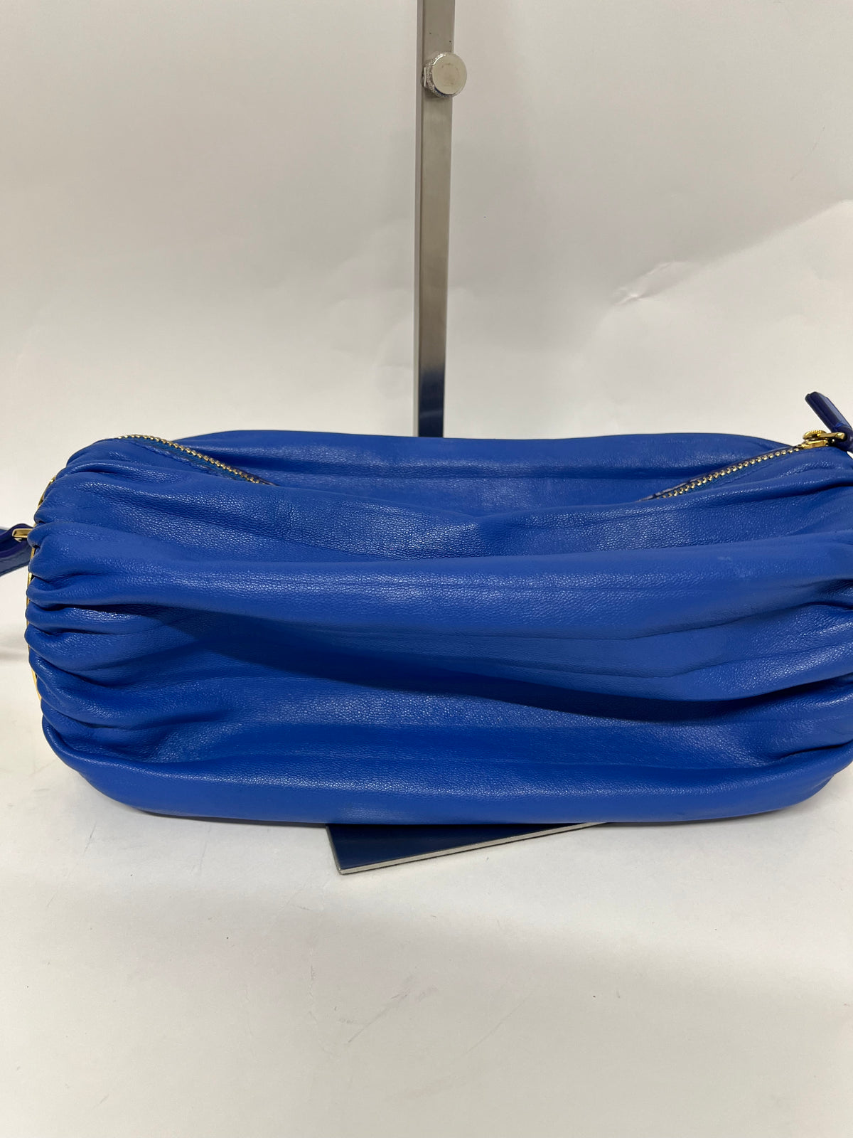 Loewe Bracelet Pouch Nappa Plisada Azul Cobalto