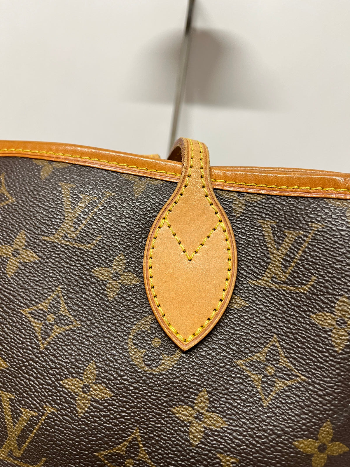 Louis Vuitton Neverfull MM Lona Monogram 2010