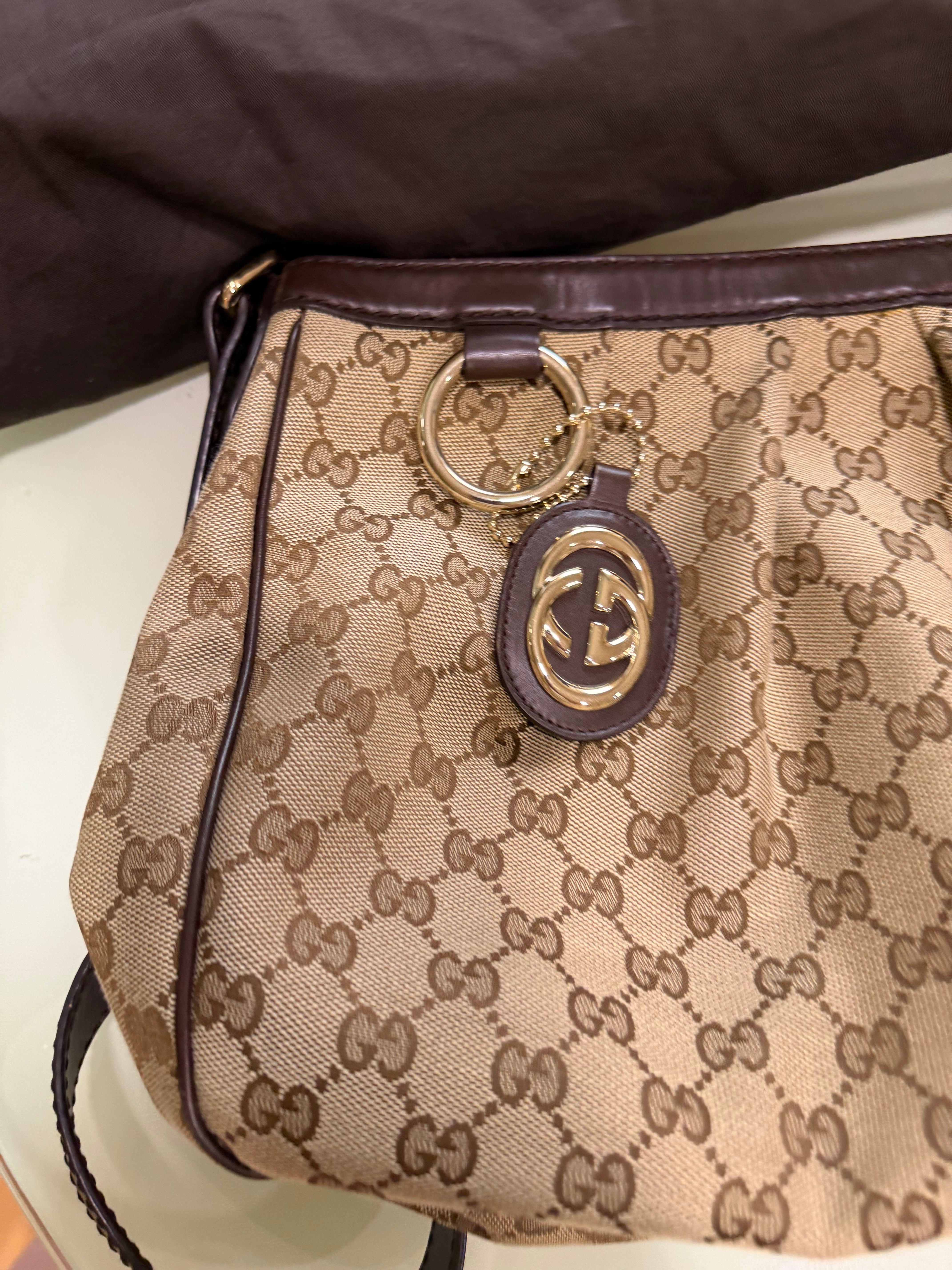 Gucci Sukey GG Canvas bandolera