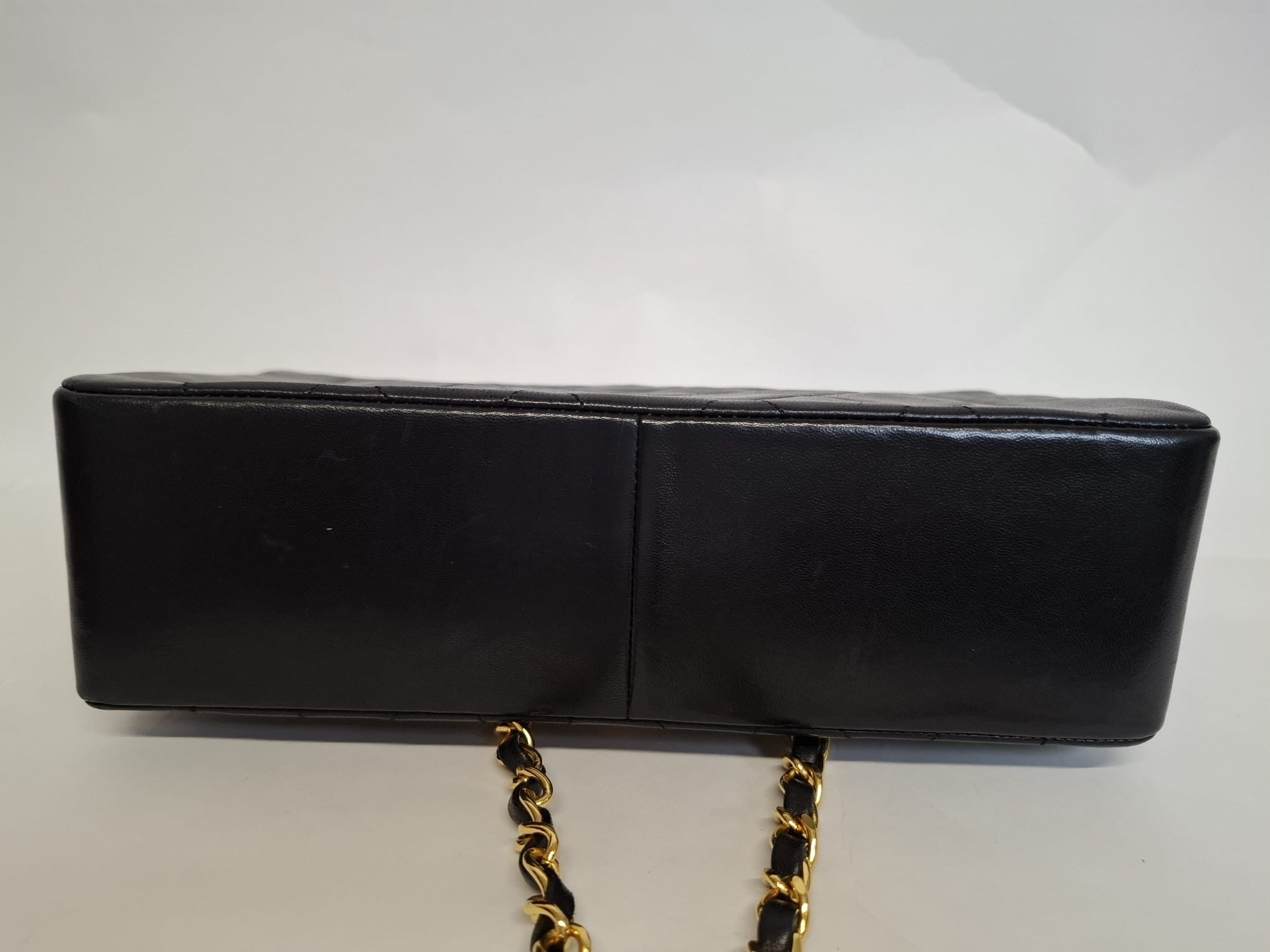 Chanel Diana Single Flap 25 Piel Cordero Negra - serie 1