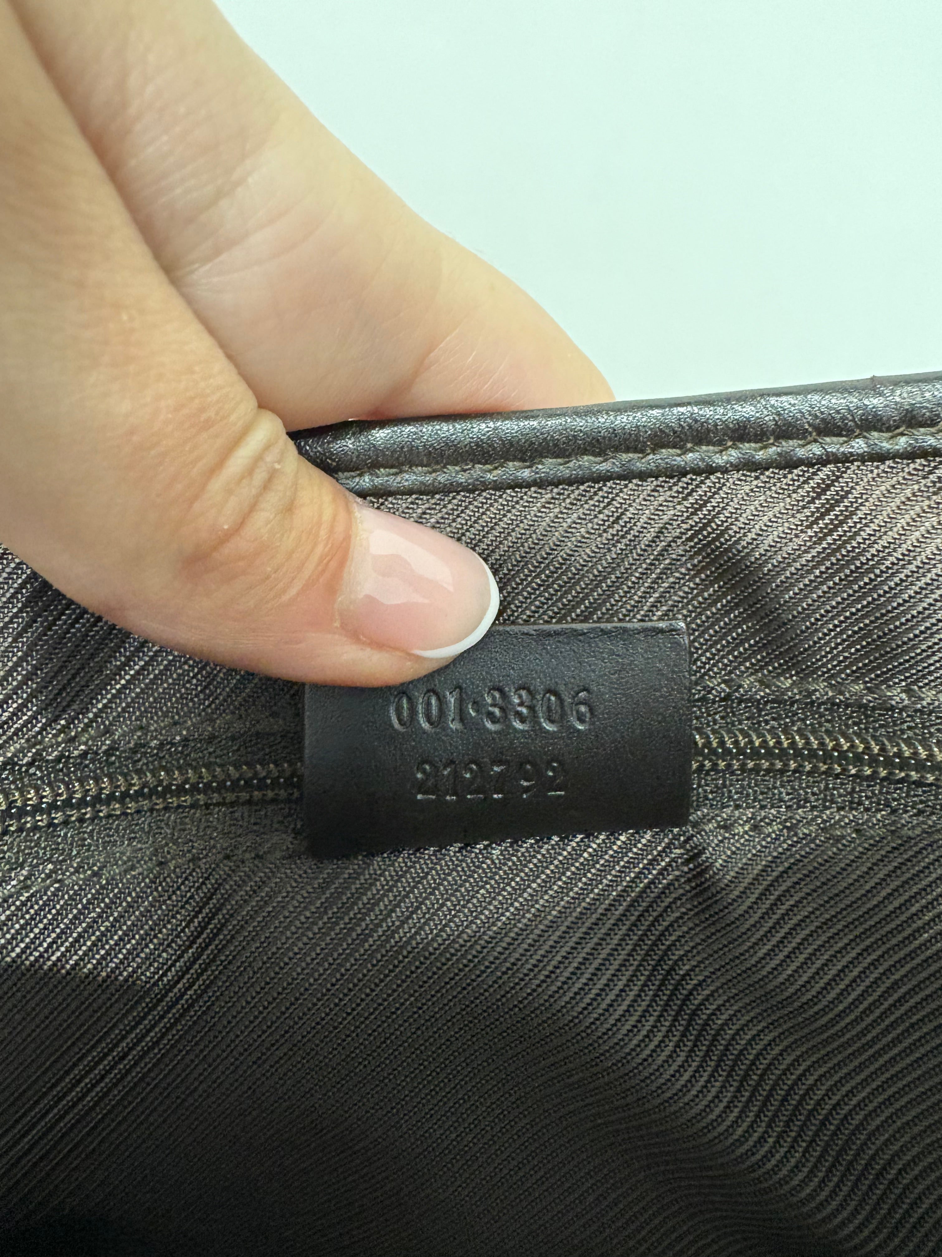 Gucci Jackie Vintage Clásico – GG Canvas & Piel Marrón Oscuro