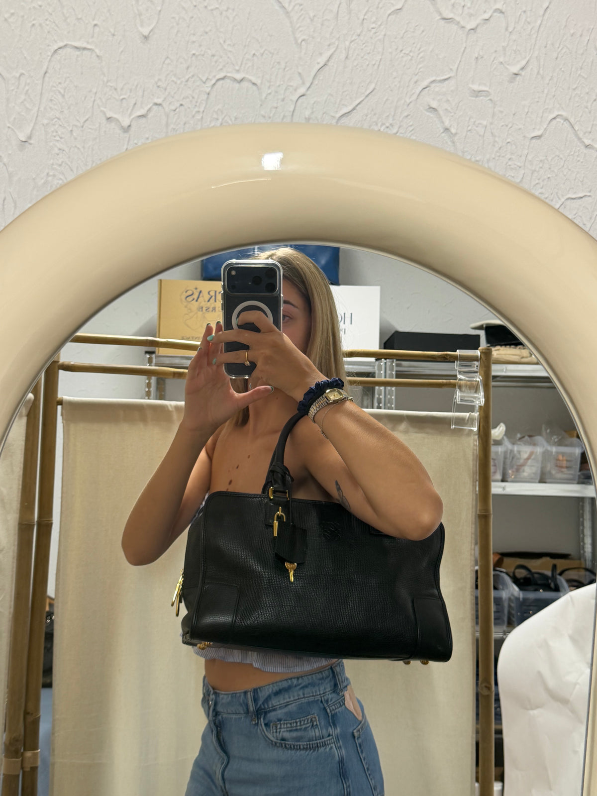Loewe Amazona Negra Herrajes Dorados