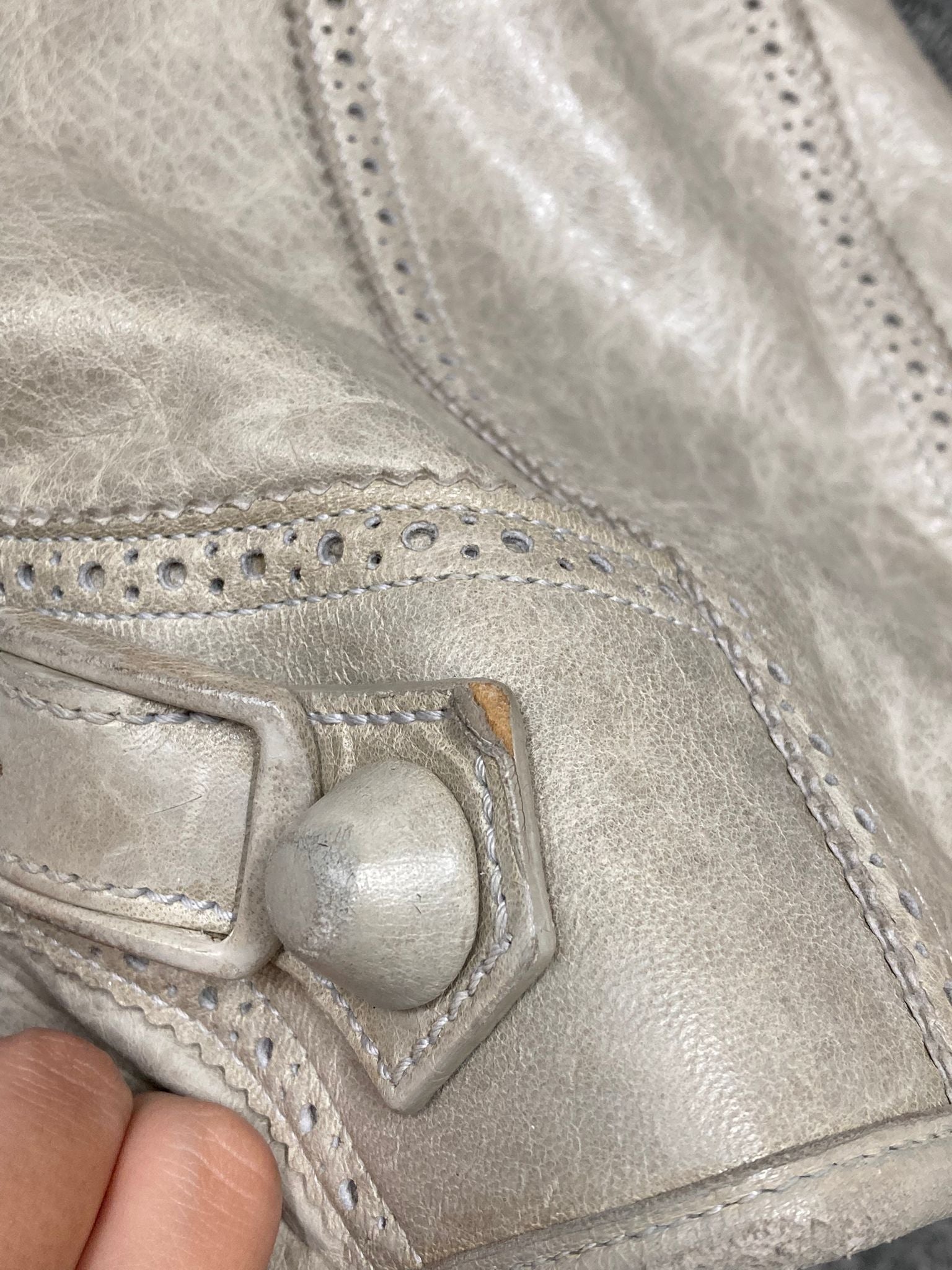 Balenciaga Giant City “Covered” Brogue Gris - crema